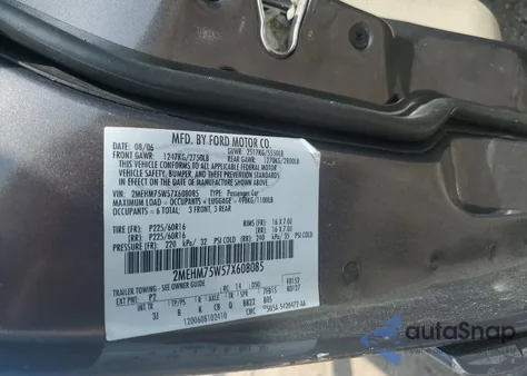 2007 Mercury Grand Marquis Ls z USA, uszkodzony, nr VIN 2MEHM75W57X608085